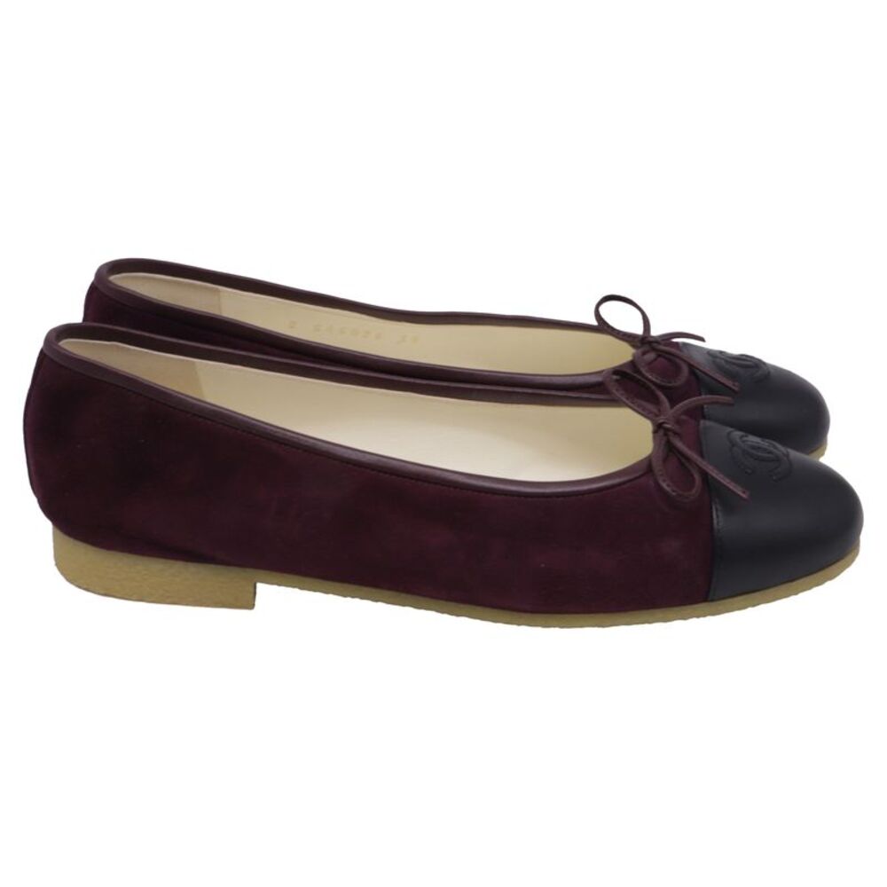 Chanel CC Bow Cap-Toe Ballet Flats in Burgundy Suede